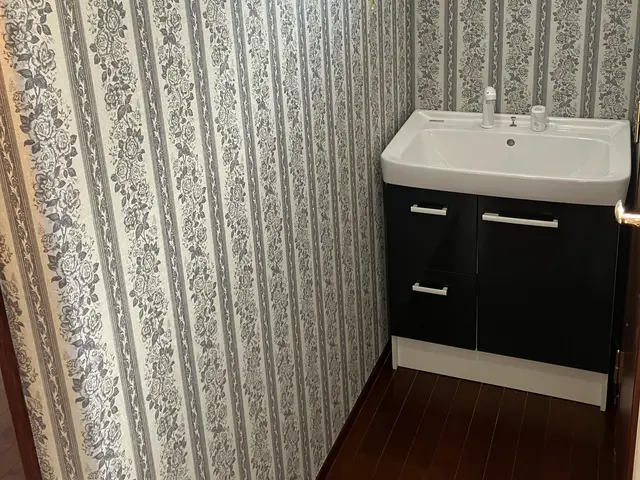 洗面化粧台交換します。サービスの画像