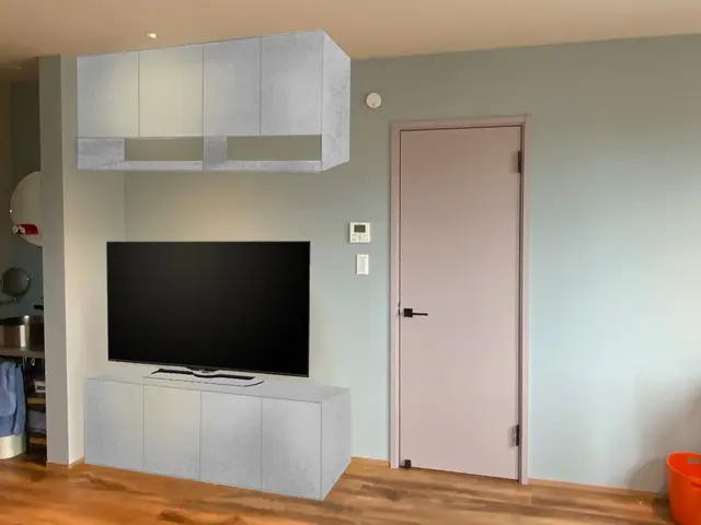 フロートテレビボードの設置サービスの画像