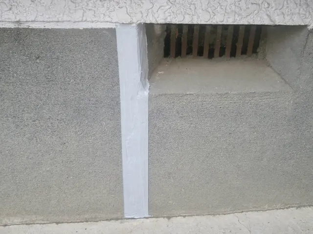 基礎クラック補修から耐震補強工事まで対応いたします！！サービスの画像