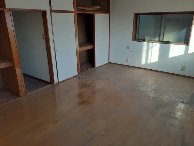 2トン箱車タイプでこの金額！！1日1名様限定でご予約可！2名作業で安心。サービスの画像