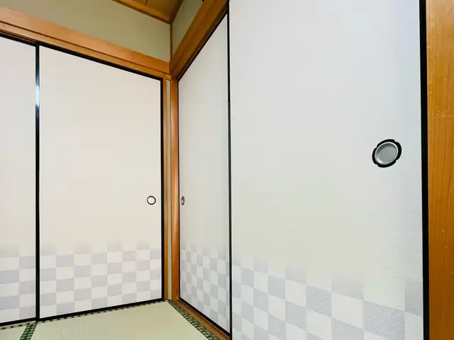 ◎襖の張替は 今！◎加古川・明石・加古郡限定◎見本帳から見て触ってお選び下さい。サービスの画像