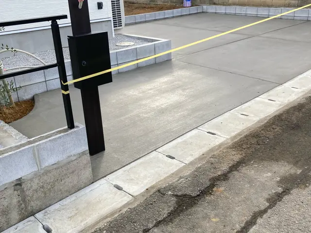 土間コンクリート打設　全工程込み　掘削　残土運搬処分込み　途中経過写真管理ありサービスの画像