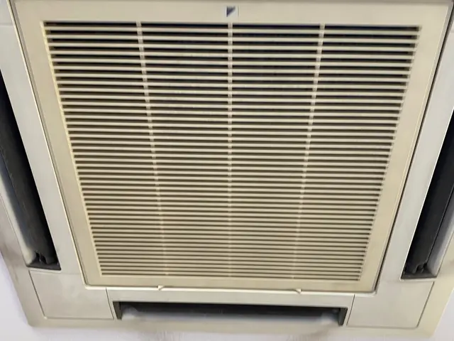 ◎家庭用埋込エアコンは6,000円引き◎大手業務経験豊富☆抗菌コート無料サービスサービスの画像