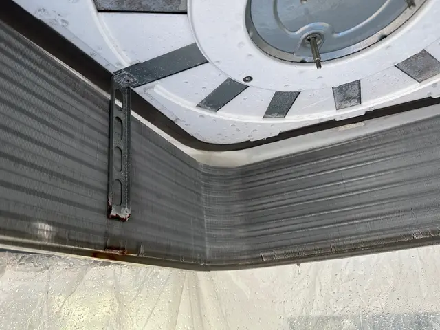 すべて自社対応◎安心の保険加入済み！徹底的に汚れを落とします！サービスの画像