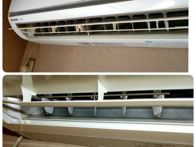 お掃除ロボ付きエアコンでもクリーニンが必要です。分解洗浄で綺麗な空気を！サービスの画像