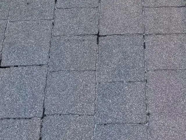 『ふじやま』を使った駐車場・インターロッキングの高圧洗浄　汚水回収システム！サービスの画像