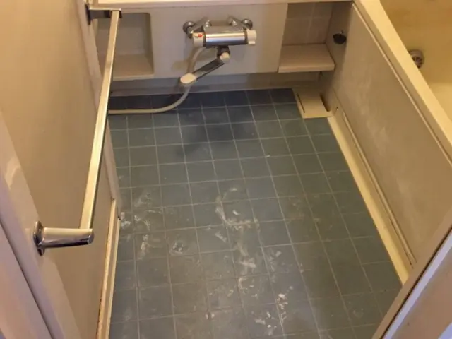 損害保険加入済☆駐車場代は当店が負担いたします！お風呂（浴室）クリーニングサービスの画像