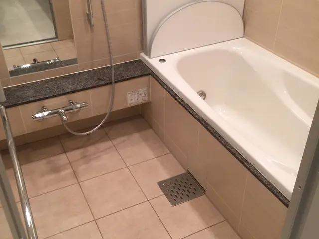 人に優しい植物性洗剤♪鏡のウロコ取り込み！サービスの画像