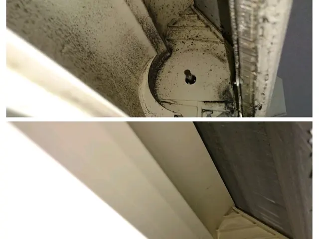 ドレンパン外します！！いい業者は早いもの勝ちです！お早めのご予約を♪サービスの画像