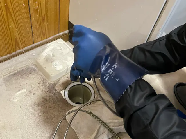 ご自宅の内と外からの排水管洗浄！！大手量販店様の業務も行っている会社になります！サービスの画像