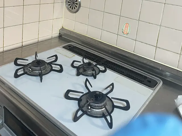 親切　丁寧　真面目に作業します。お一人暮らしの女性方にも安心にご利用頂けます。サービスの画像