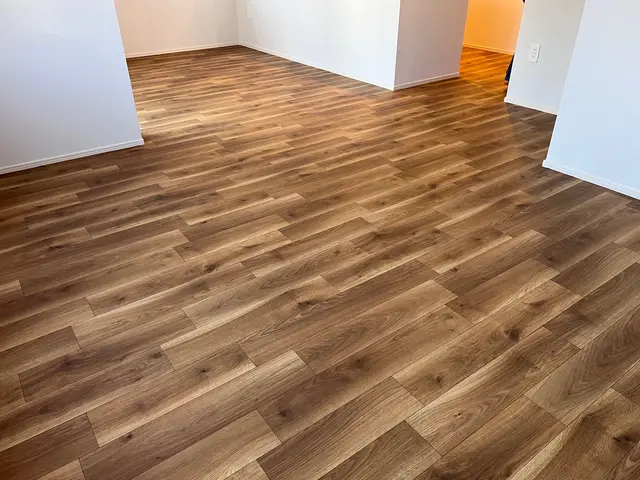 [賃貸でも可]ペットと一緒に笑顔になる床へサービスの画像