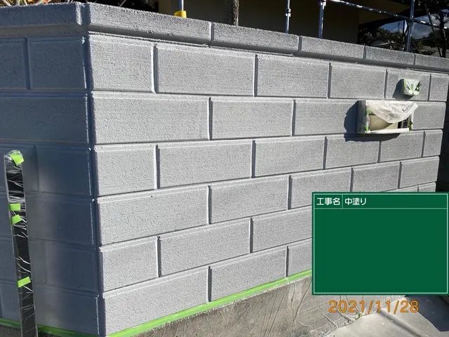 塀塗装(ブロック塀も可能)サービスの画像