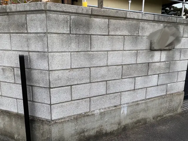 塀塗装(ブロック塀も可能)サービスの画像