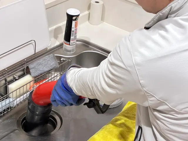 安心の店長訪問！経験豊富な10年・1.000件以上の排水管洗浄サービスの画像