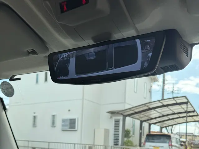 デジタルインナーミラー取り付け致しますサービスの画像