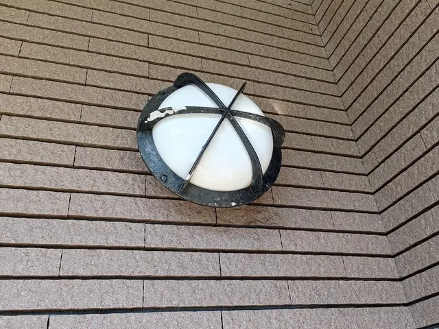 ◎門灯・玄関灯の交換※サビて取れなくなった器具お任せください！サービスの画像