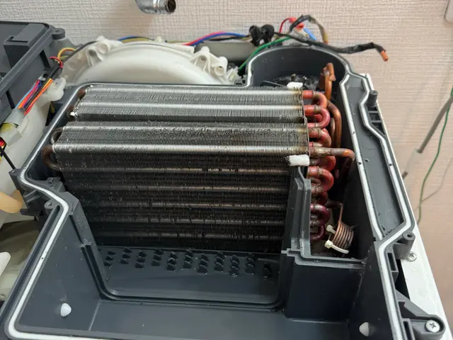 【乾燥しない？臭い？】ドラム/縦型 洗濯機分解洗浄｜神戸最短翌日！サービスの画像