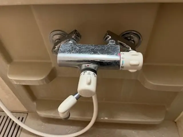 水栓器具交換はお任せください　＊工事保険加入済み　＊クレジット、各種QR決済対応サービスの画像