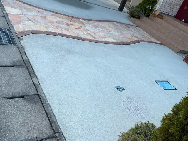 夫婦で安心対応！駐車場の洗浄で快適な暮らしをサポートいたします。サービスの画像