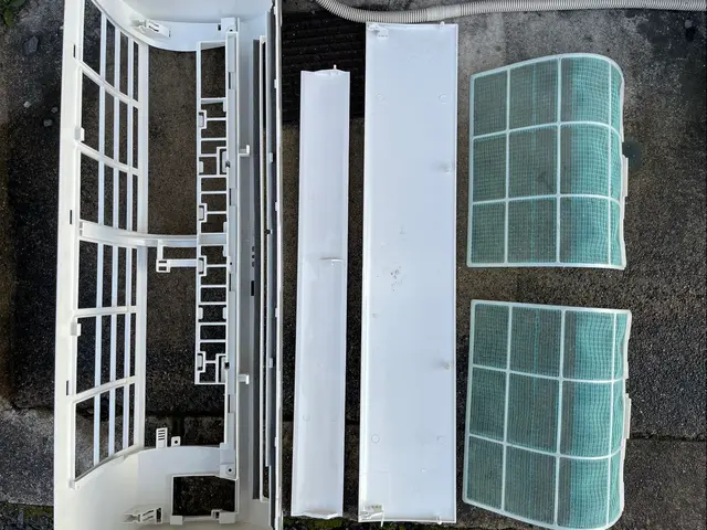 真心対応★自然由来天然やさしいエコ洗剤使用★お子様ペットに★オススメ抗菌コート！サービスの画像