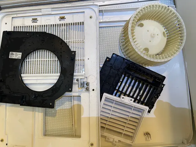 浴室クリーニング！簡単な多機能換気扇は料金に含まれますサービスの画像