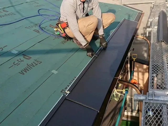 屋根カバー工法葺き替えサービスの画像