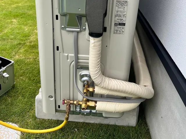 エアコン工事の事は是非当社へお願いします。家電量販店とも契約し施工しています。サービスの画像