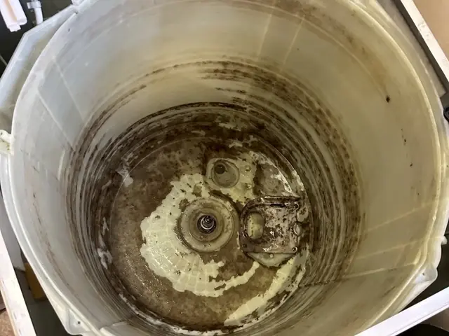 洗濯機内部まで徹底洗浄｜兵庫県対応クリーニングサービスの画像