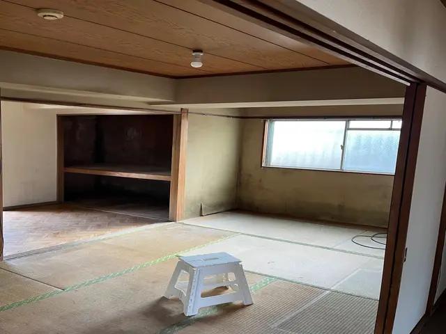 【外注一切なし！大工歴12年☆】養生は徹底して行います♪簡単な加工できます！サービスの画像