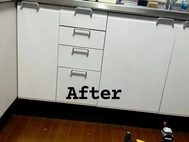 貼るだけで激変！化粧フィルムでキッチンの雰囲気を変えませんか？サービスの画像