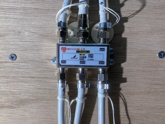 《テレビ・LANケーブル》どちらもご相談くださいませ。お依頼お待ちしております◎サービスの画像