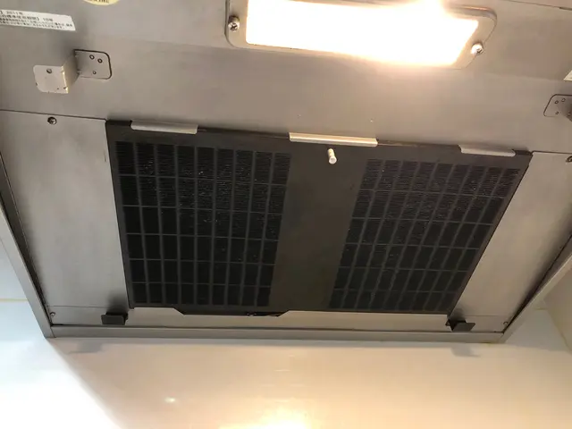 《損害保険加入済み◎》どんなに汚れていても追加料金無し！エプロンも作業します！サービスの画像