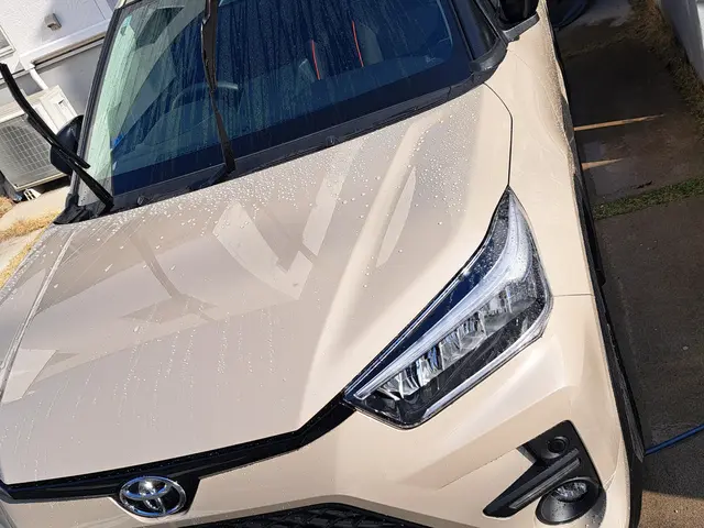 ☆３年耐久☆ボディーの本格ガラスコーティング！出張作業でピカピカに仕上げます。サービスの画像