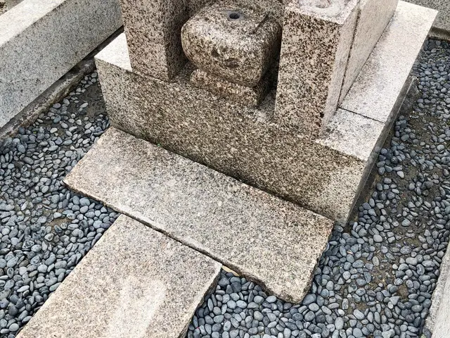 【三重県墓石クリーニング】完全手作業サービスの画像