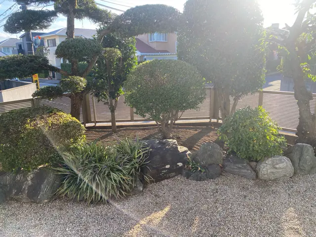 爽やかな風、心地よい光、自然に触れあえる整った庭で、心も整えてみませんか？サービスの画像