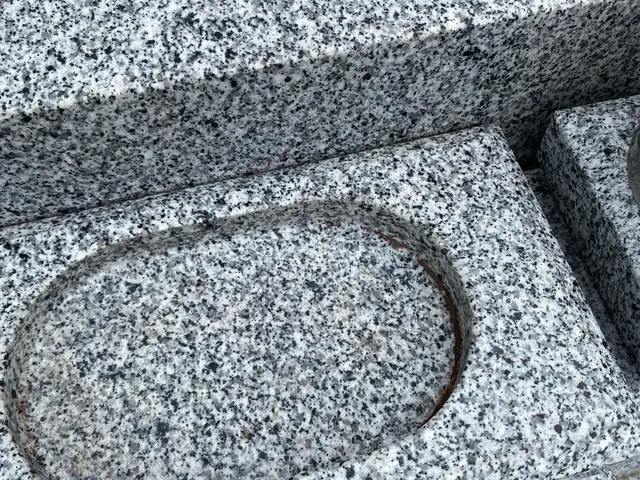 5年・200件超の実績！専用機器と3年持続コーティングで蘇るお墓サービスの画像