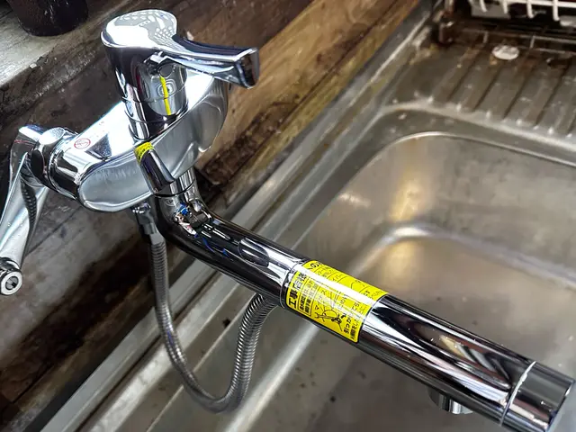 ◢◤蛇口交換TOTO・LIXIL等 ◢◤損害保険店だから安心！清掃サービス付き！サービスの画像