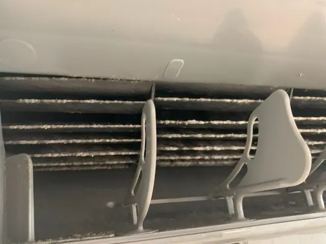 ★即日対応可能★独自の高圧洗浄技術でエアコン内部のカビやホコリを徹底除去！サービスの画像