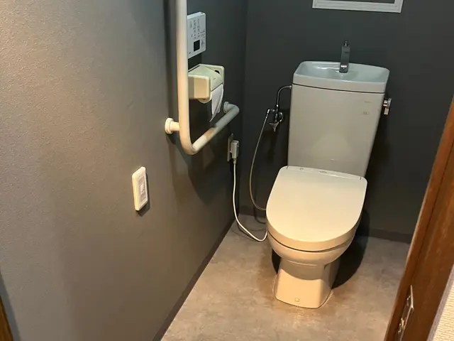 トイレの修理、水漏れ修理、詰まり修理、リフォーム工事サービスの画像