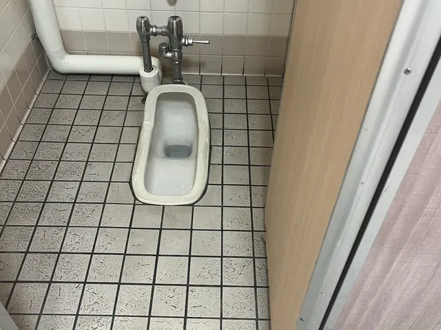 トイレの修理、水漏れ修理、詰まり修理、リフォーム工事サービスの画像