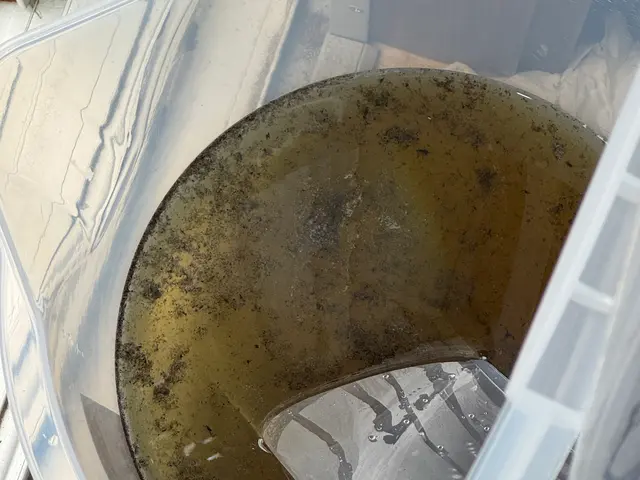 ルームエアコン修理店によるエアコンクリーニングサービスの画像