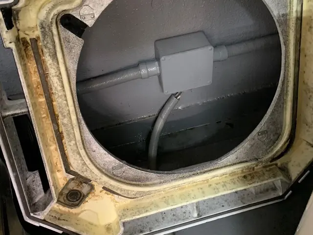 【千葉発】業務用エアコン実績あり！エリア外でもご相談ください！夜間作業も可能！◎サービスの画像