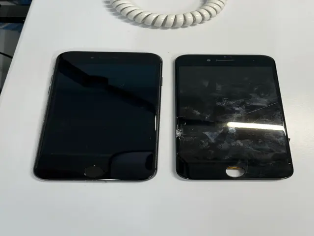 iPhoneの出張修理サービスの画像