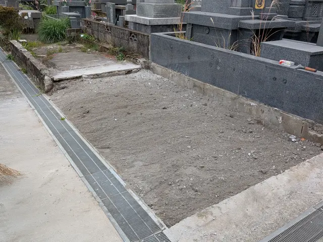 お墓じまいの手続き、お墓の解体、納骨堂のご紹介、新しいお墓の建立サービスの画像