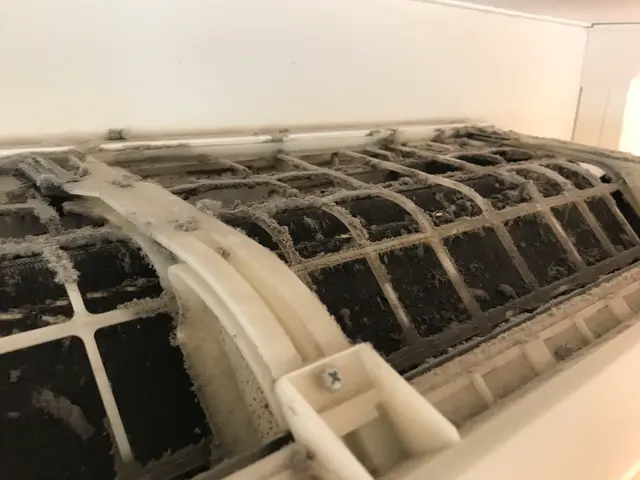 「フル点検洗浄メニュー登場」気になる５つの安心エアコン清掃を全て行います。サービスの画像