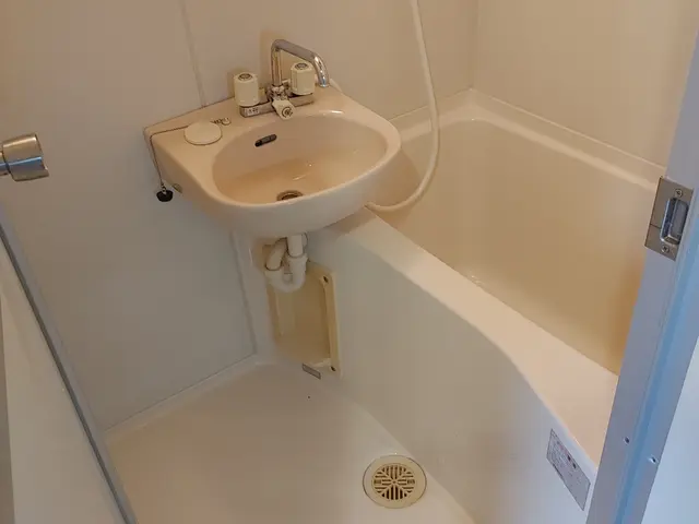 歴20年★予約日時ご相談OK❢入退居時の不安解消★年間作業実績1500部屋以上！サービスの画像