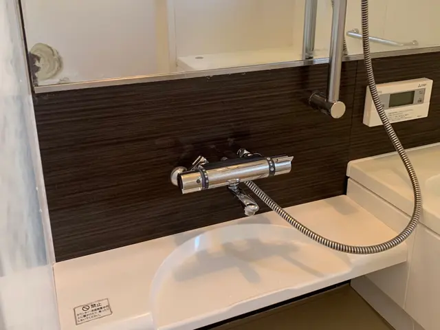 ★店長本人がお伺いします★【浴室鏡研磨無料サービス】【駐車場代金全額弊社負担】サービスの画像