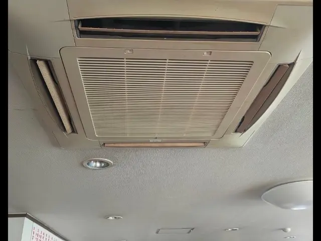 埋込エアコン1方向2方向型のみ対応可能！今の時期がおすすめです！サービスの画像