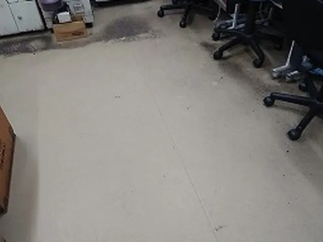 24時間営業 店舗事務所フロアクリーニングサービスの画像